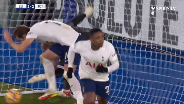 Steven Bergwijn's incredible two late goals vs Leicester